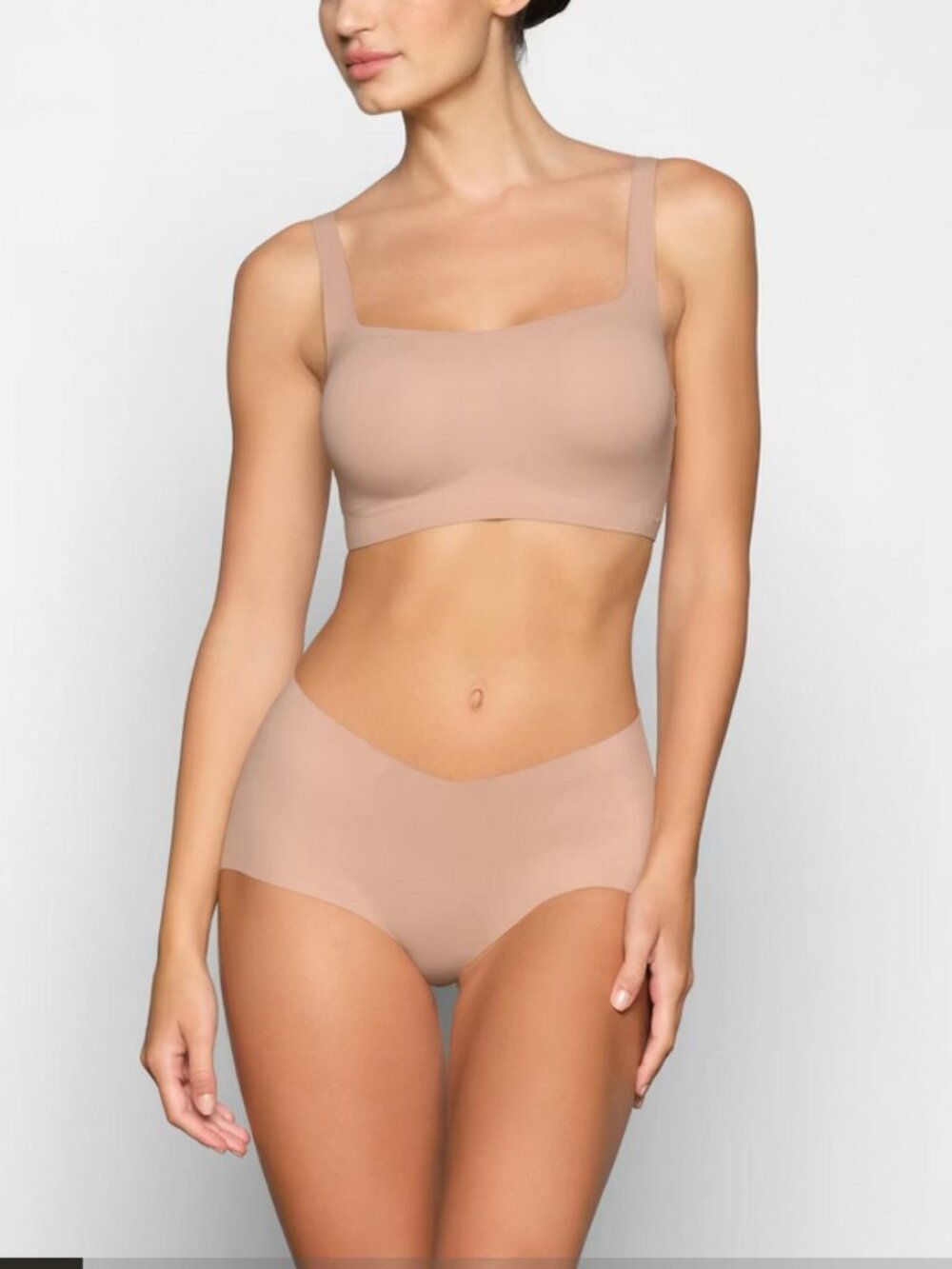 SKIMS Naked Scoop BRA